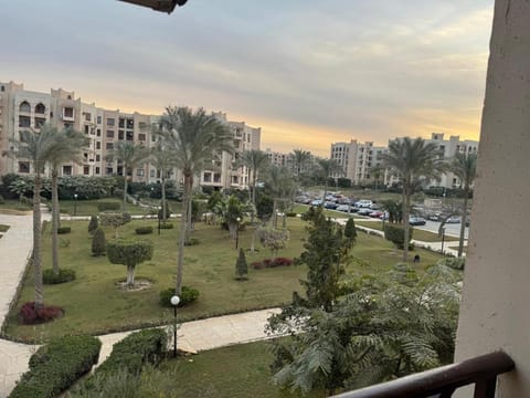Neighbourhood, Natural landscape, Garden, Garden, View (from property/room), City view, Garden view, Street view, Location
