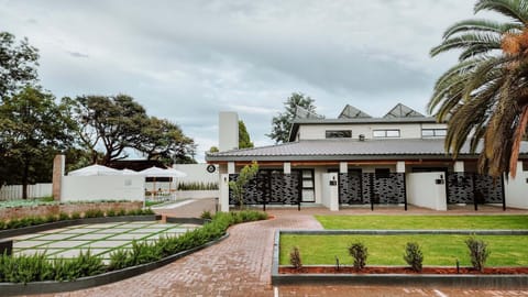Property building, Garden