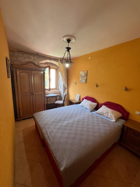 Tetka Apartments Apartment hotel in Dobrota