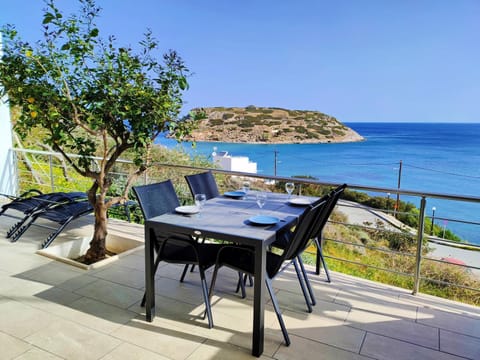 Balcony/Terrace, Balcony/Terrace