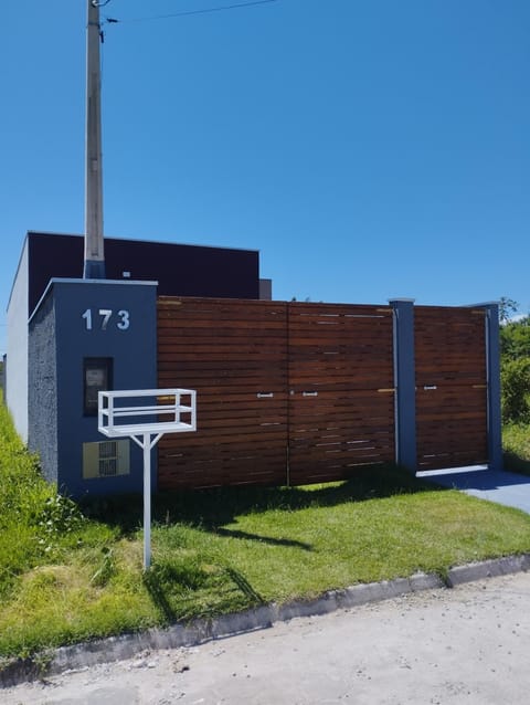 Property building, Facade/entrance, Day, Street view