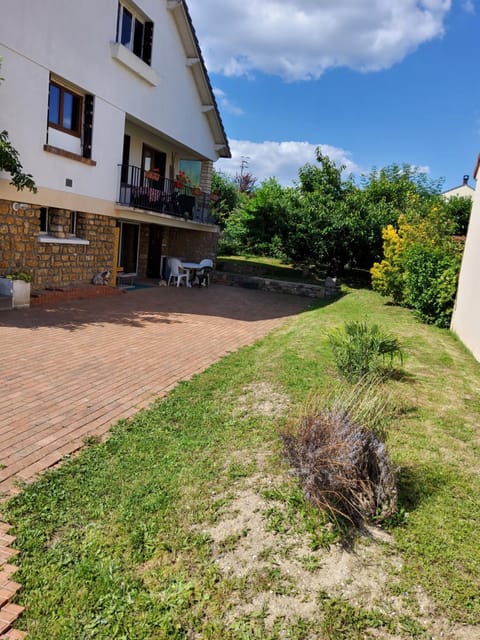 Pretyroom p Vacation rental in Île-de-France