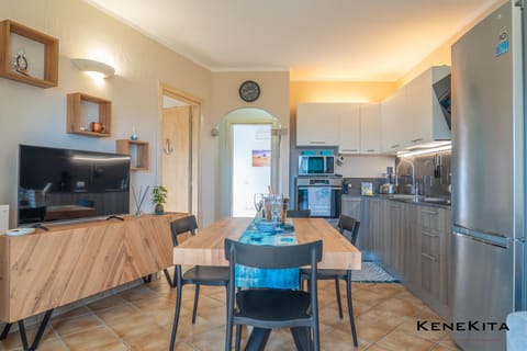 TV and multimedia, Kitchen or kitchenette, dishwasher, oven