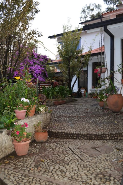 Property building, Spring, Day, Garden, Garden, Garden view