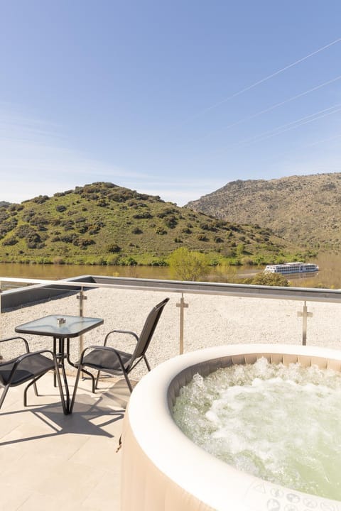 Day, Hot Tub, View (from property/room), Balcony/Terrace, Mountain view