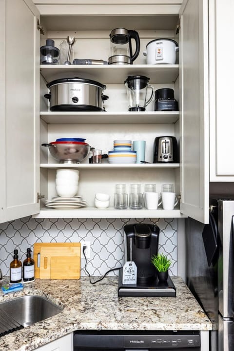 Little Rock Spot Comfy Downtown - Pet Friendly House in Little Rock