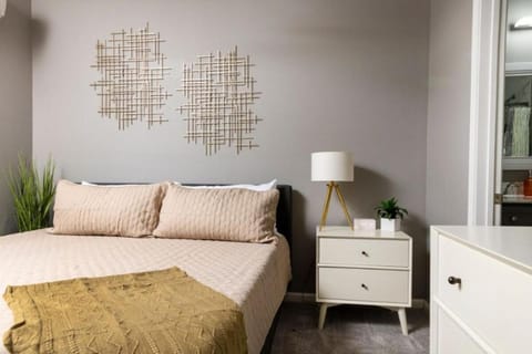 Little Rock Hideaway Cozy, Chic & Convenient House in Little Rock