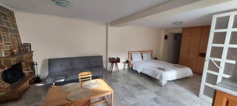 Seating area, Bedroom