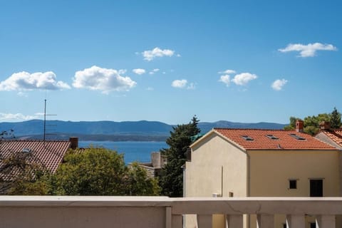 Balcony apartment with a sea view in town center Apartment in Bol