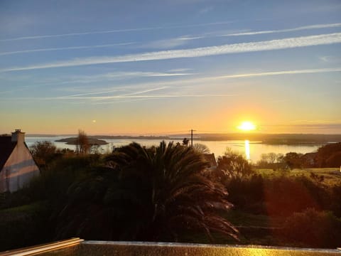 View (from property/room), Sea view, Sunrise