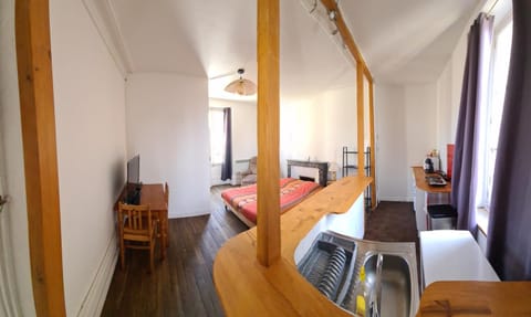 Le Bourblanc Apartment in Orléans