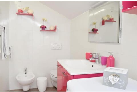 Butterfly Home Apartment in Colico