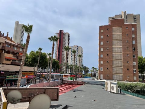 Day, Neighbourhood, Street view, Parking