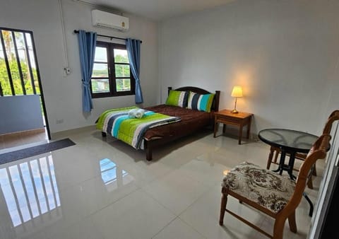 Photo of the whole room, Bedroom, air conditioner