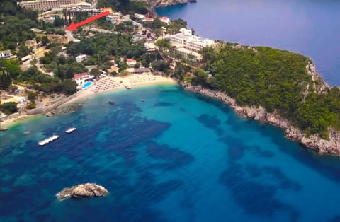 Nearby landmark, Bird's eye view