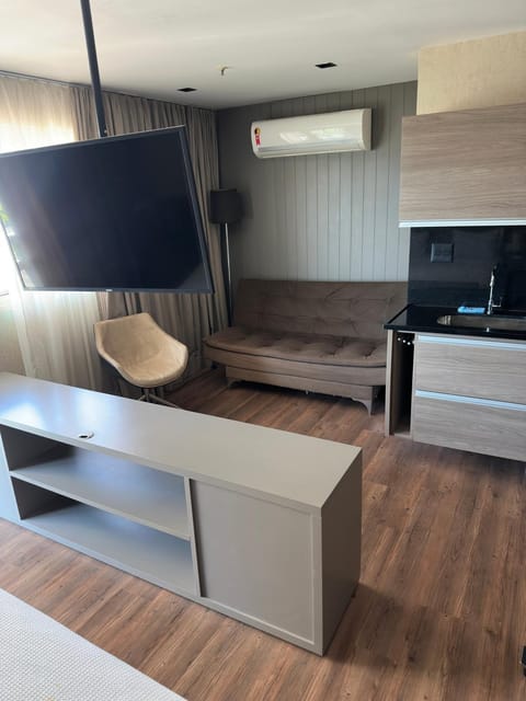 Flat na Barra da Tijuca - Premium - Com Cozinha, Microondas, Estacionamento, Balsa para Praia, Academia, Muito lindo, Confortável e Aconchegante Apartment in Rio de Janeiro