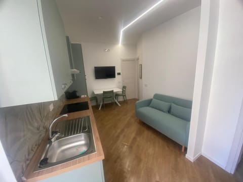 Kitchen or kitchenette, Living room