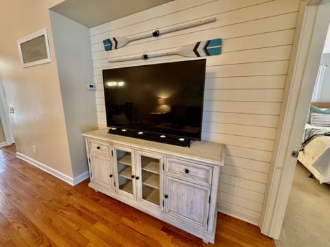 New Coastal 2 bed 2 ba villa - walk to the beach House in South Forest Beach