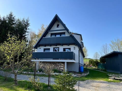 Property building, Spring
