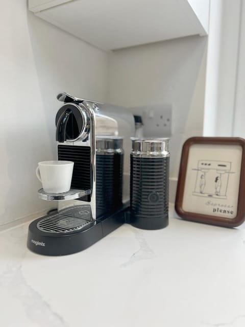 Coffee/tea facilities, Kitchen or kitchenette