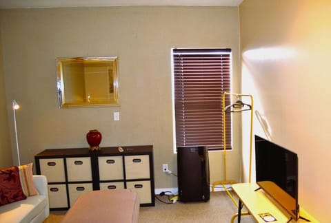 Cozy Nest Two Bedrooms Apartment in Grand Forks