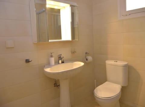 Διώροφη μονοκατοικία στο κέντρο Apartment in İzmir Province