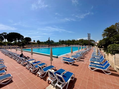 Pool view, Swimming pool, Swimming pool, sunbed