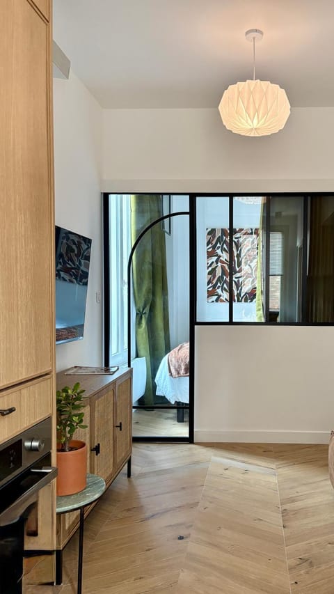 TV and multimedia, Living room, Bedroom