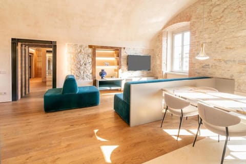 Luxury apartment Peschiera Zaffiro Apartment in Peschiera del Garda