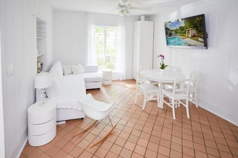 Miami Pool Cottage House in El Portal