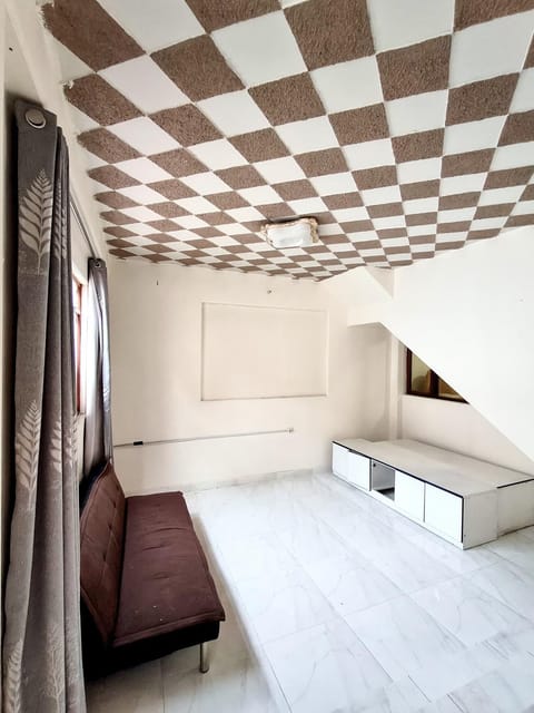 Bed, Living room, Seating area