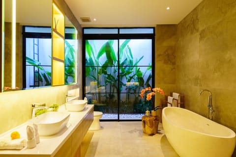 New Amazing 3BR villa in the heart of Seminyak Villa in Kuta