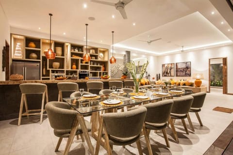 Chill out in a luxurious 4 BR villa Seminyak Villa in Kuta