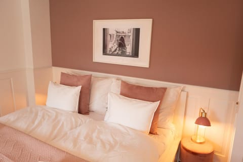 Rose Suite Apartment in Zurich City