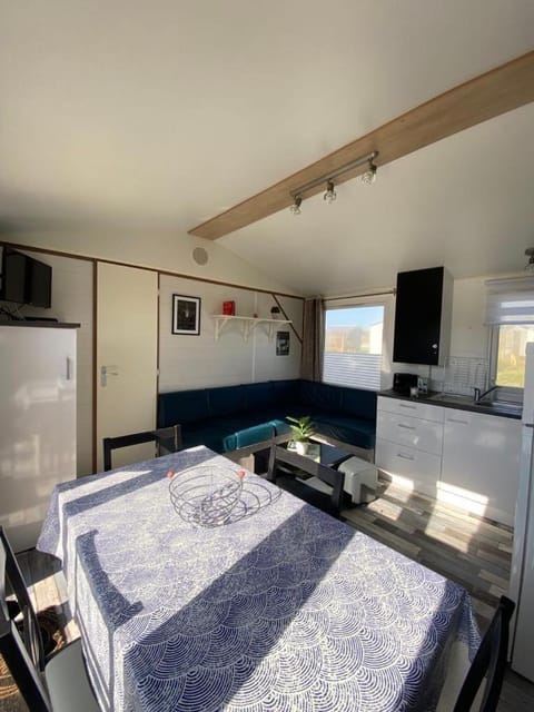 Mobilhom 143 Campground/
RV Resort in Normandy