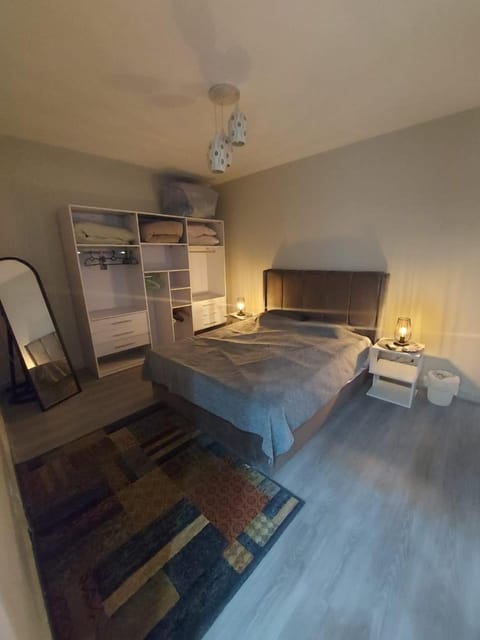 Bedroom, wardrobe