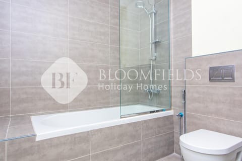 Bloomfields Cozy Stu with Balcony Leonardo Apartment in Abu Dhabi