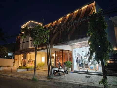 Property building, Night