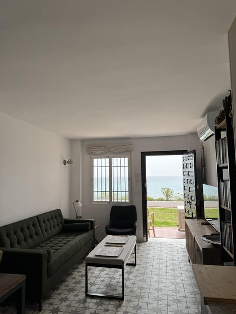 Garden, Sea view