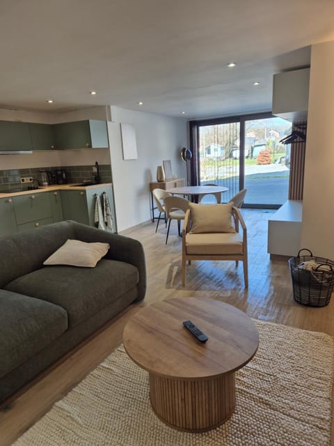 Living room, Internal: Not applicable to any particular room