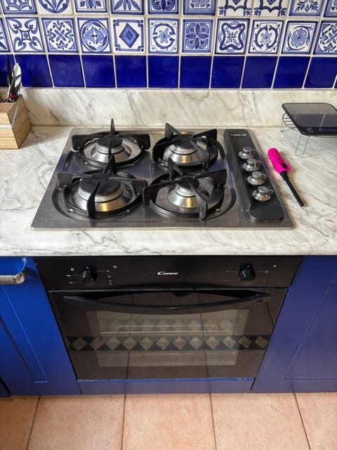 Bonanno street tower clock room Vacation rental in Pisa