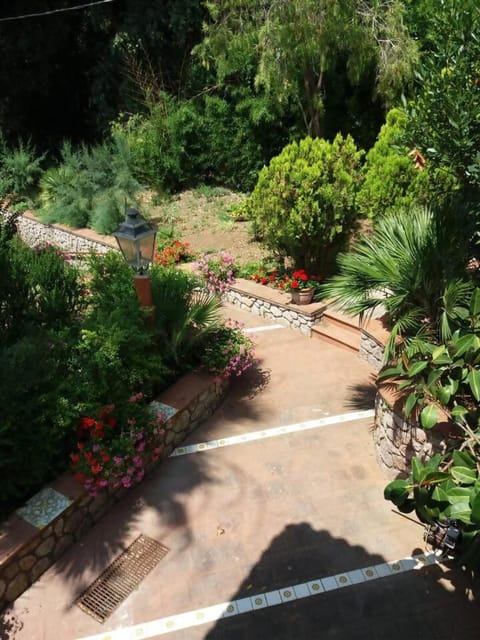 Casa Silvana 2 Casa con giardino by ItaliaHost Apartment in Capri