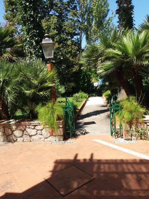 Casa Silvana 2 Casa con giardino by ItaliaHost Apartment in Capri