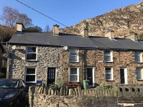 Holiday Cottage Barlwyd TANYGRISIAU SNOWDONIA WALES House in Wales