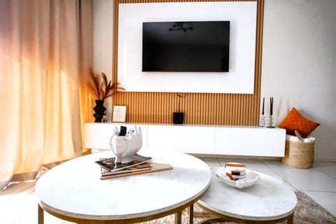 TV and multimedia, Living room, Decorative detail