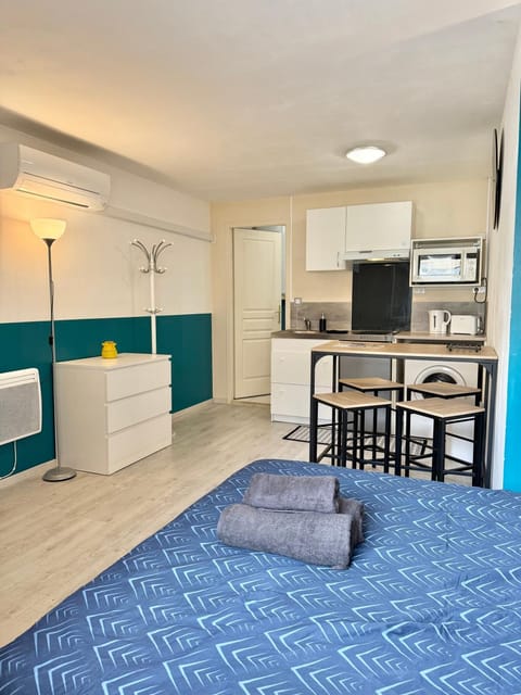 Kitchen or kitchenette, Photo of the whole room
