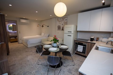 Kitchen or kitchenette, Living room, Dining area