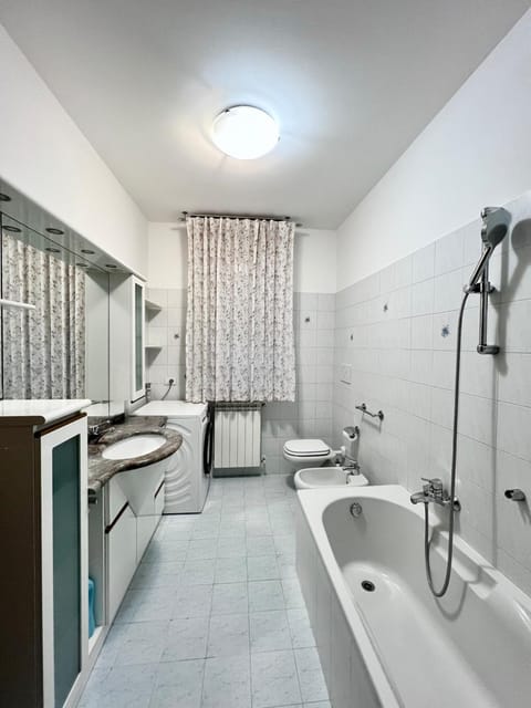 Casa Serena San Siro Free Garage &Wi-Fi Apartment in Milan