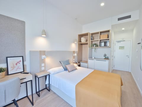 Bed, Photo of the whole room, Bedroom