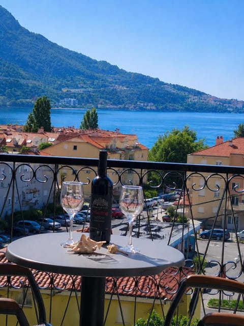 Natural landscape, View (from property/room), Balcony/Terrace
